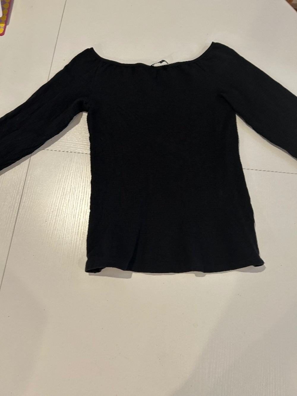 Theory size small black boatneck top - flattering